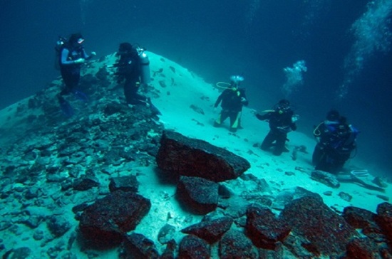 Learn to dive in Cenote-mexico -  Incredible journey - https://habibi-world-travel-agency.com/