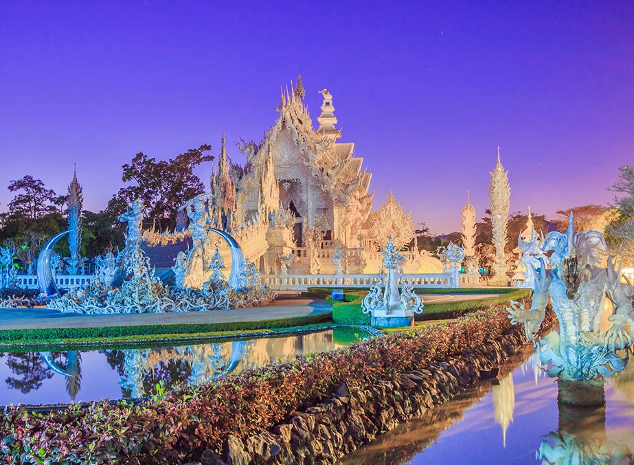 Northern Thailand Tour 6 Days - Habibi World Travel and Tour - Chiang-Rai-Golden-Temple 02