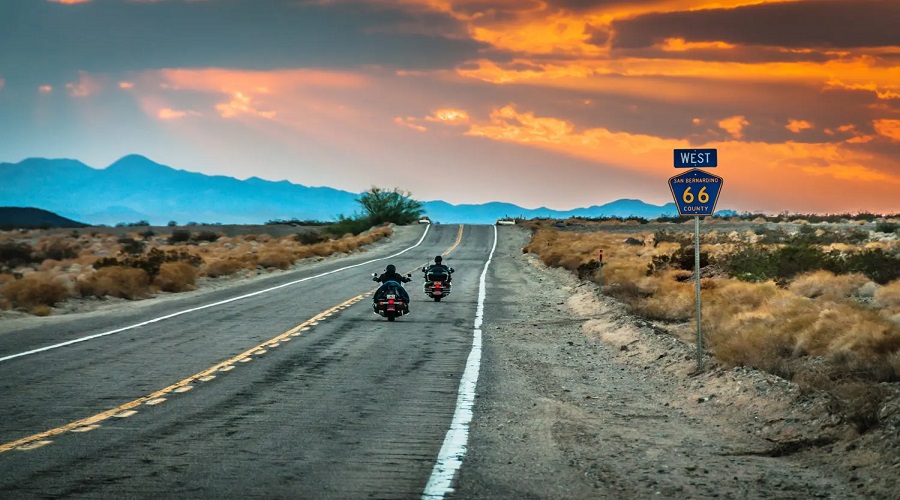 MOTORCYCLE-TRAVEL -222 USA - Habibi World Travel