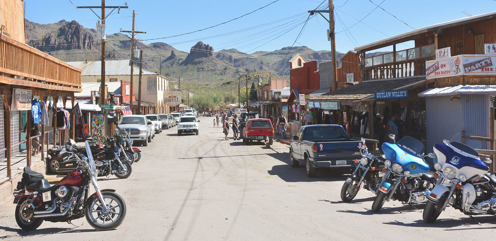 MOTORCYCLE-TRAVEL -643503 USA - Habibi World Travel