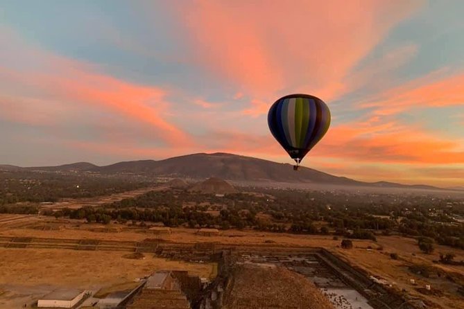Teotihuacan-Hot-Air-Balloon-Adventure-Walking-Tour 3 - Habibi World Travel & Tour